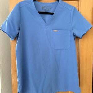 Figs Catarina One-Pocket Scrub Top in Light Blue